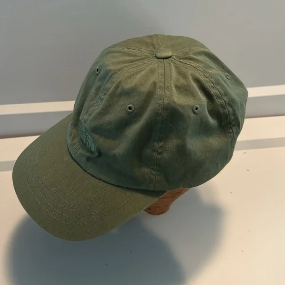 The North Face Olive Green Buckle Adjustment Hat. OSFM - Picture 4 of 8